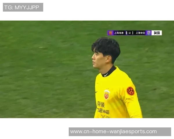 乌龙助攻送礼越南!22岁国足红星涂美甲上台遭质疑 留长发+小肚腩 乌龙助攻送礼越南!22岁国足红星涂美甲上台遭质疑 留长发+小肚腩