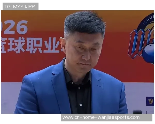 时隔12年广东再摘男篮金牌，杜锋从球员到教练成果三冠王